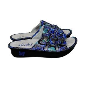 Alegria blue floral leather adjustable slide Julee sandal size 37 (7-7.5). NWOT